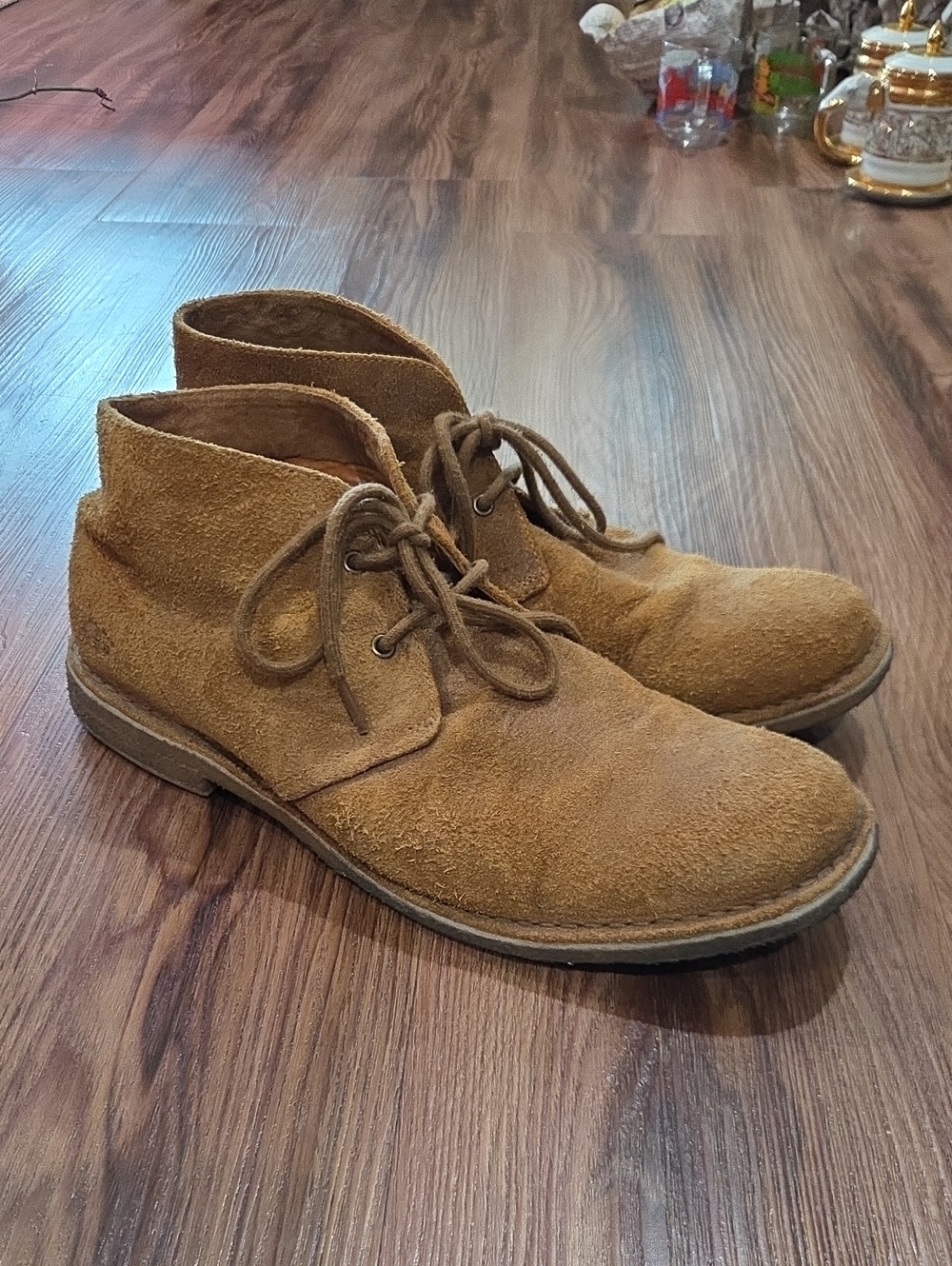 UGGS Men's Suede Chukka Boots in Light Brown - Classic Lace-Up Size 13